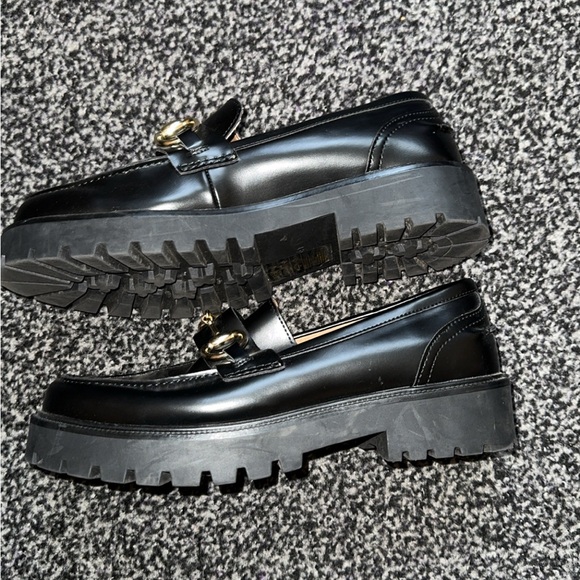 H&M Black loafers size 9.5 (EU: 41) - Picture 2 of 4